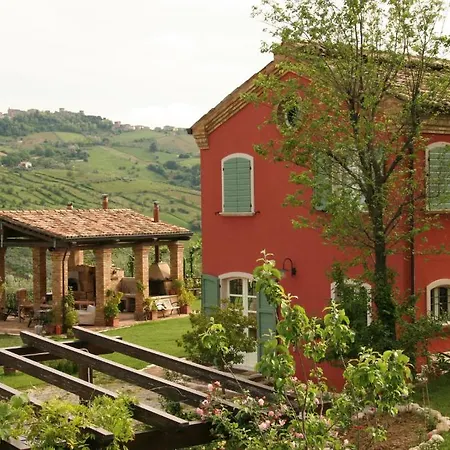아파트 La Casa Rossa 아쿠아비바 피세나
