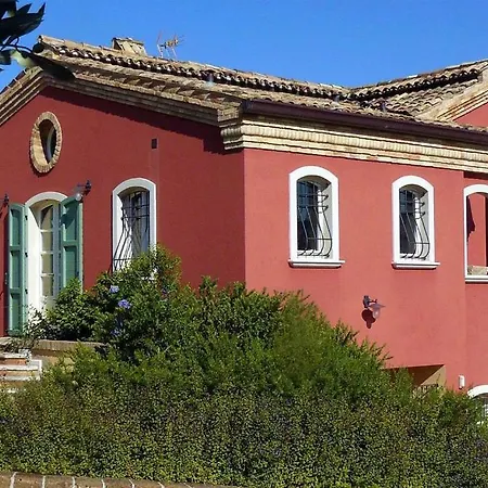 La Casa Rossa * 아쿠아비바 피세나